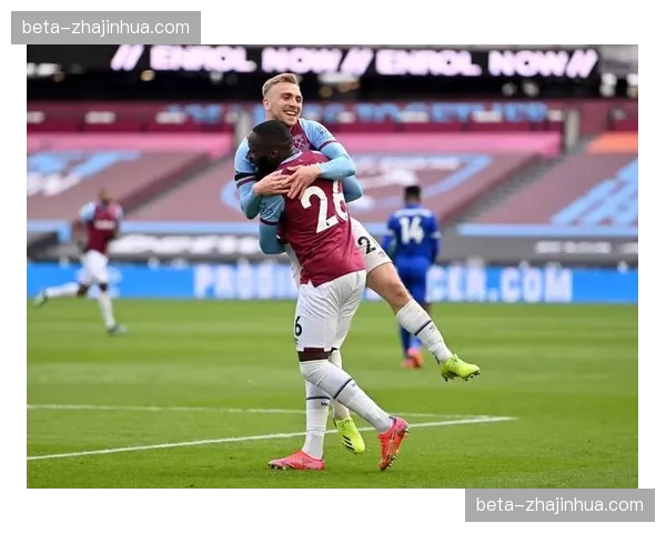 西汉姆联保级战意驱动调整，鲍恩领衔攻击线尝试多种搭配